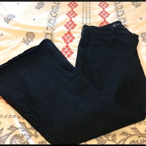 Old Navy Super Flare Jeans in Blackjack
